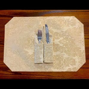 Placemats/Napkins
